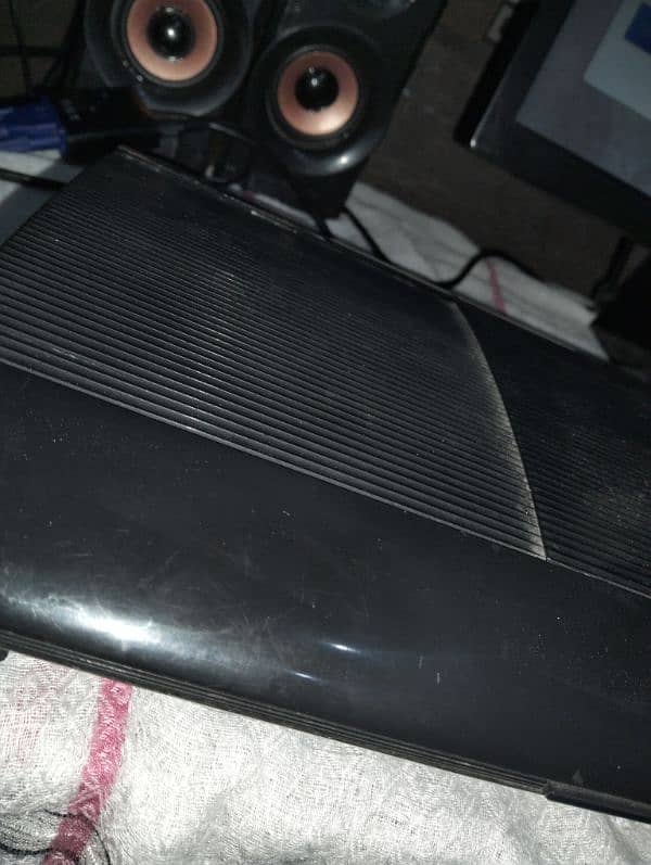 PS3 super slim 10