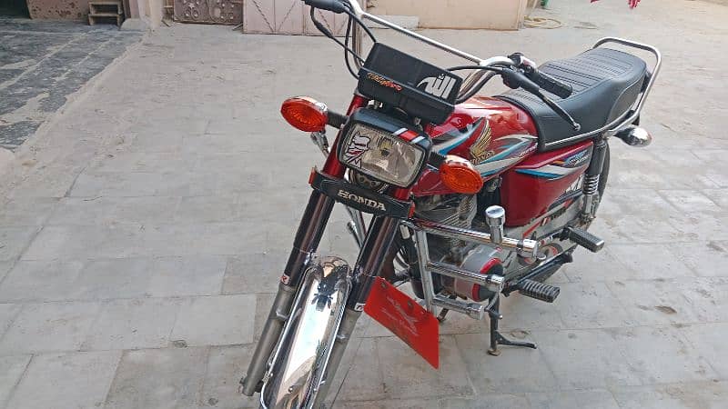 honda 125 bike full saf halat ha 0