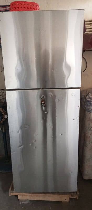 haier referigerator/16 cubic fridge/metal body/slightly used 0