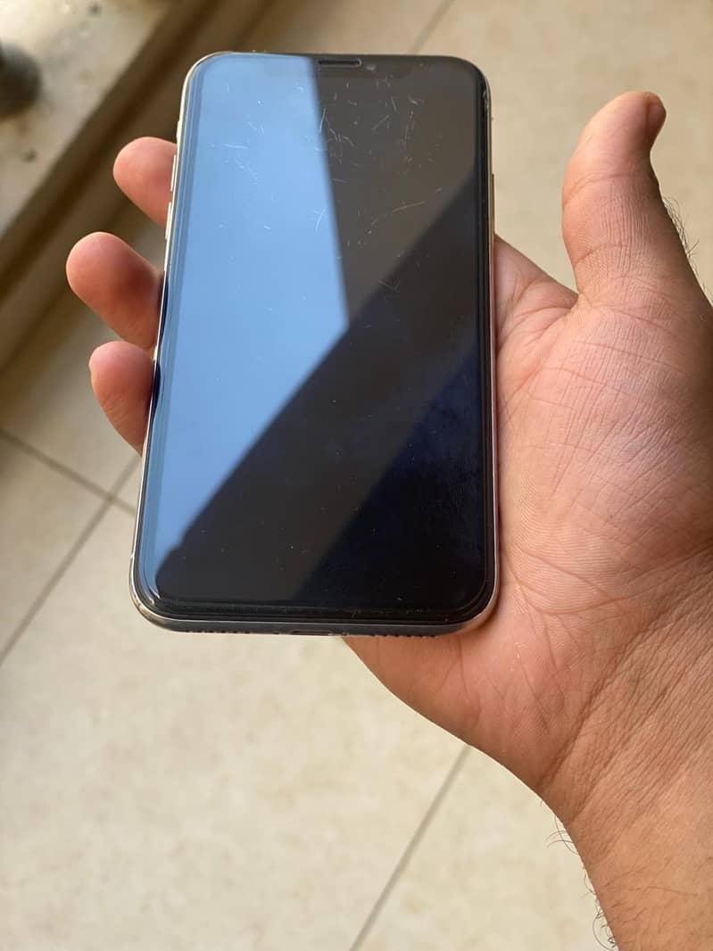 Apple iPhone X 6