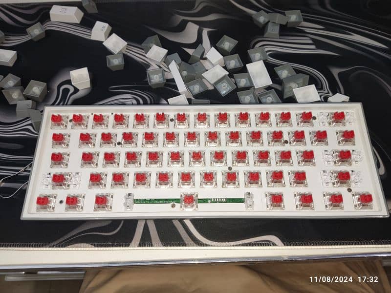 Redragon K616 Fizz Pro 8