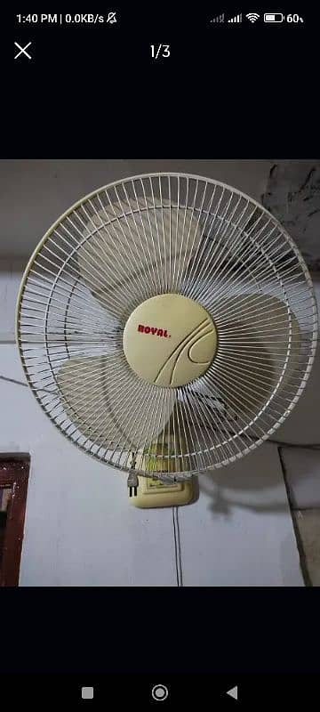 Royal bracket fan Excellent condition 0