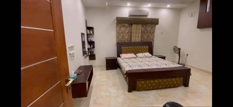 2 KANAL FACING PARK BUNGALOW IS AVAILABLE FOR SALE 22