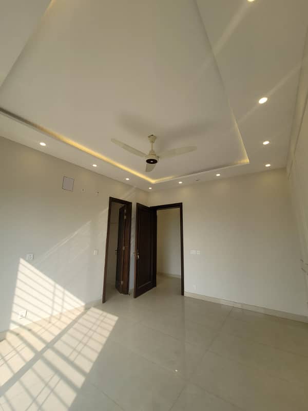 1 Kanal Beautifully Designed Modern House Upper Portion for Rent in DHA Phase 8 10