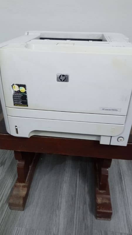 HP Laserjet P2035n 1