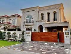 1 Kanal Lavish Upper Portion On Top Location For Rent In DHA Phase 7 Lahore