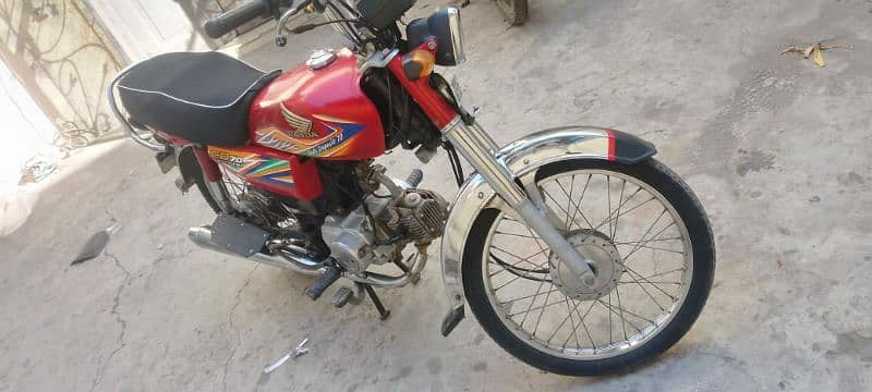 Honda C70 2020 Ghr Chali Howi ha Baik 2