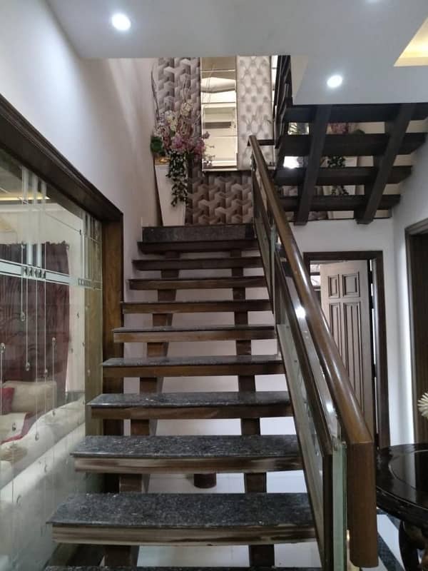 1 KANAL SLIGHTLY USED HOUSE FOR SALE IN WAPDA TOWN LAHOORE 7