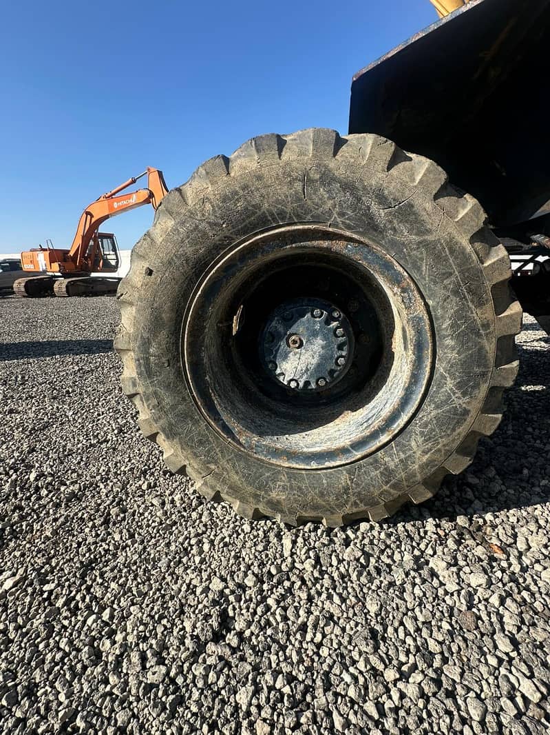  For Sale: PW10031 Komatsu Wheel Excavator  7