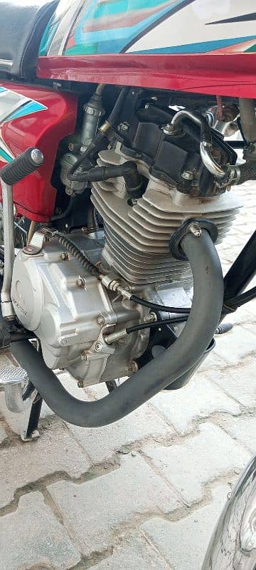 Honda 125 KickStart (Model 2022/2023) 3