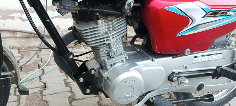 Honda 125 KickStart (Model 2022/2023) 4