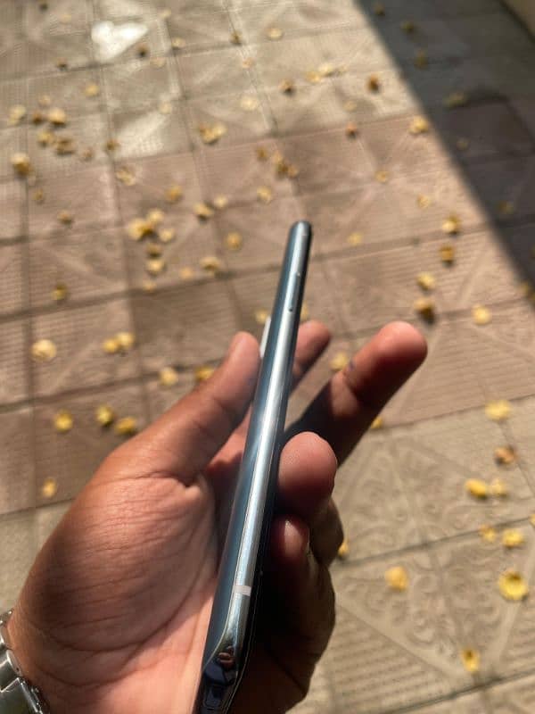 OnePlus 8T 9.5/10 Condition 6