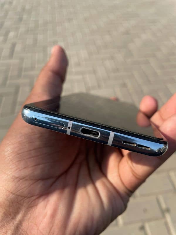 OnePlus 8T 9.5/10 Condition 7