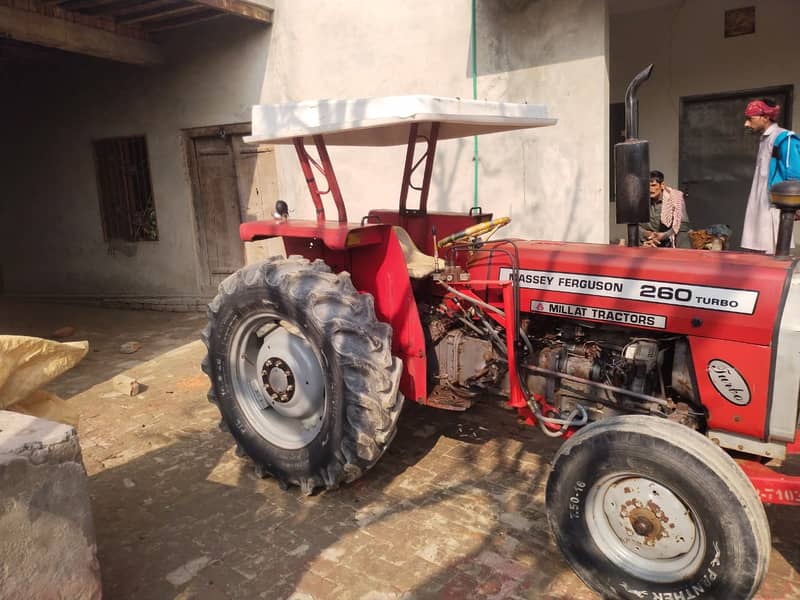 MF 260 Model 2011 with Hydraulic Front Blade for Sale 4