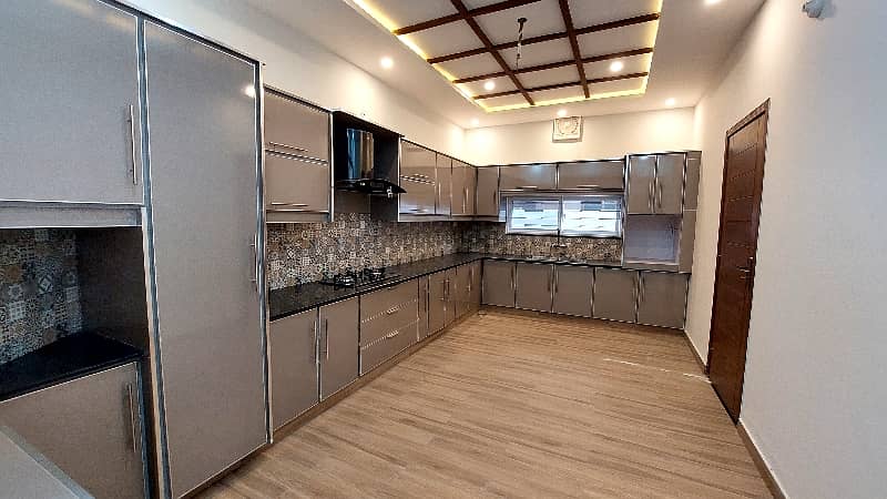 Kanal Modern House for Sale With Basement 4