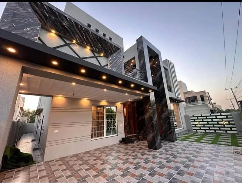 1KANAL MODERN BUNGALOW FOR SALE 7 bedroom Near Wapda Town Lahore 1