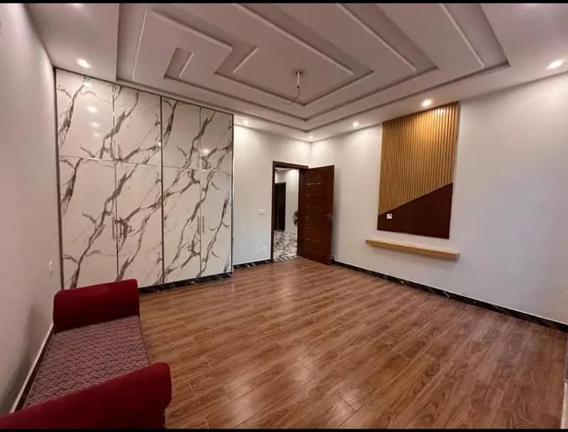 1KANAL MODERN BUNGALOW FOR SALE 7 bedroom Near Wapda Town Lahore 11