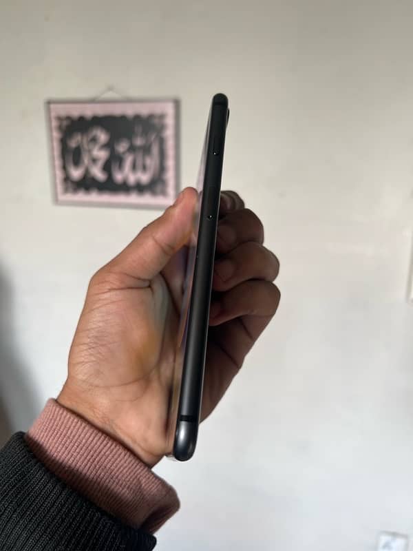 IPHONE 8plus NON PTA 4