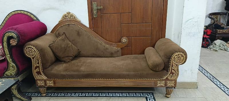 Royal Brown Sofa Set in good condition. 3