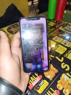 Selling iphone XS