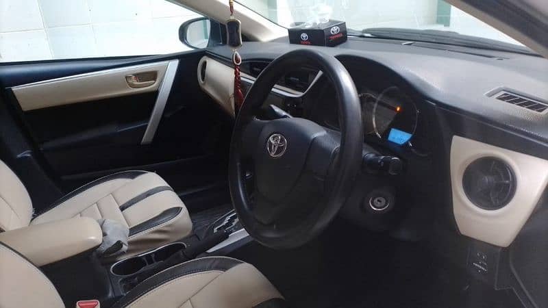 Toyota Altis Grande 2018 16