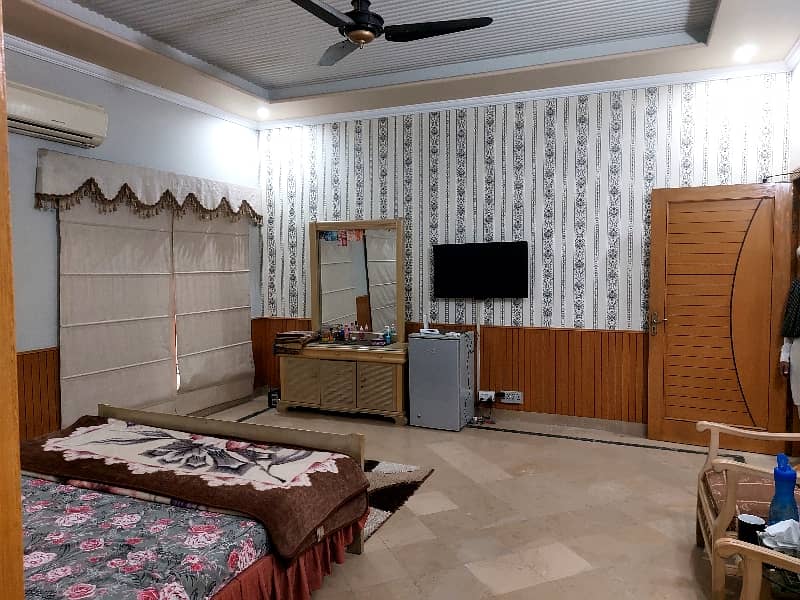 2 KANAL BUNGALOW FOR SALE URGENT SALE IN WAPDA TOWN LAHOORE 8