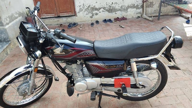 Honda 125 Black 2024 1