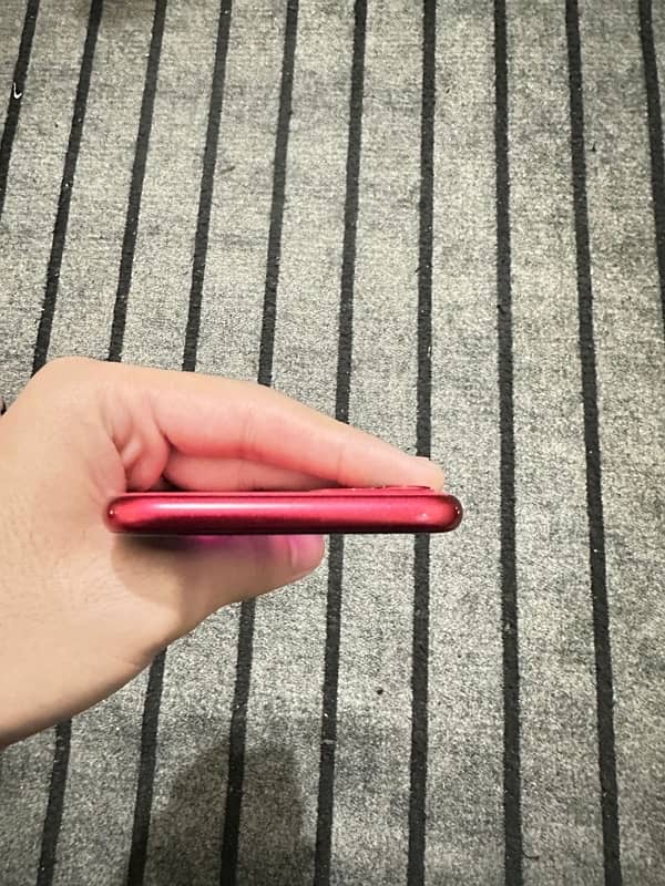 iphone 11 red colour 2