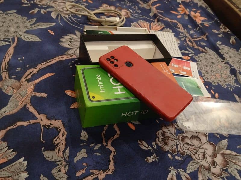 infinix hot 10 4 64 with original box cable 4