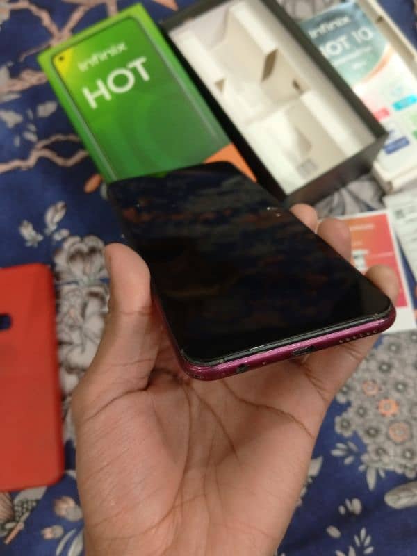 infinix hot 10 4 64 with original box cable 11