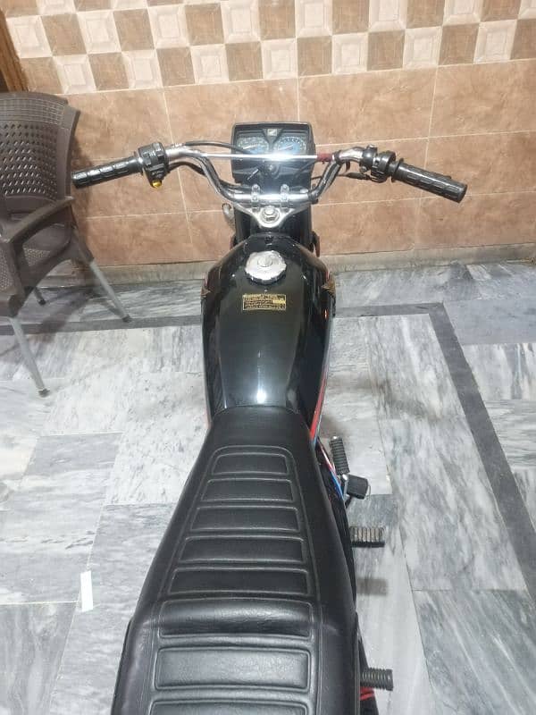 Honda 125 lahor nambar 18 model bataa 19 3