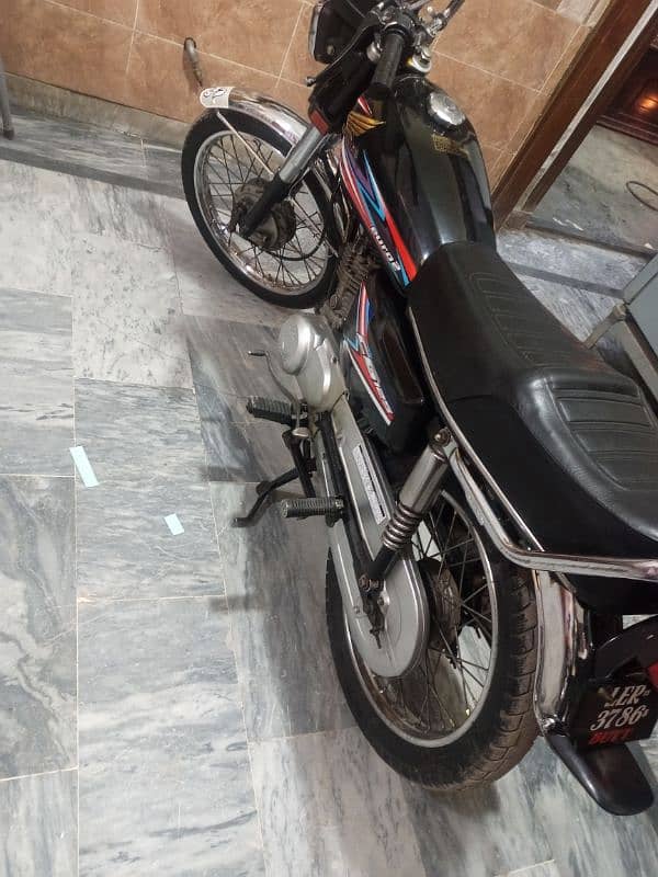 Honda 125 lahor nambar 18 model bataa 19 6