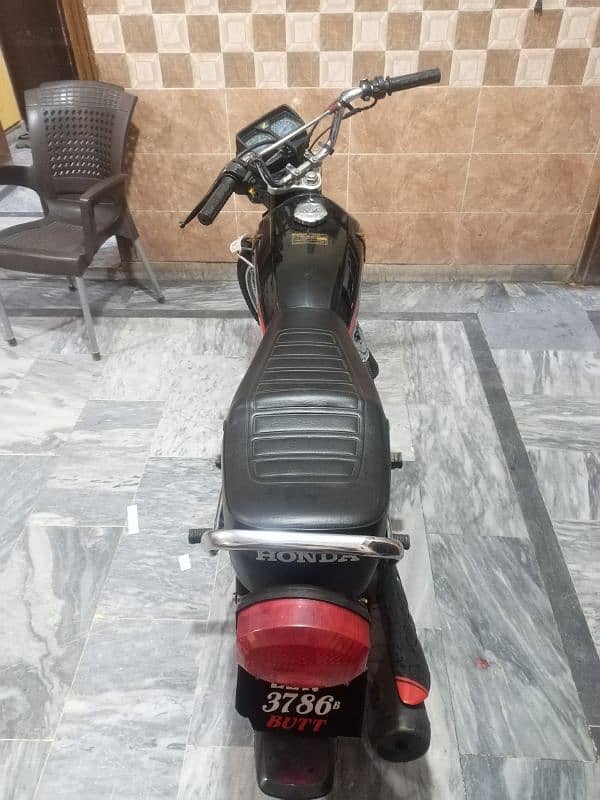 Honda 125 lahor nambar 18 model bataa 19 7