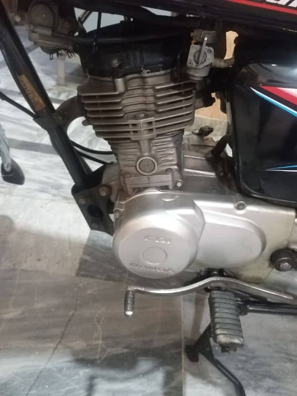 Honda 125 lahor nambar 18 model bataa 19 9