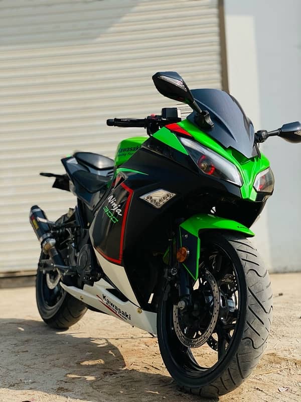 Kawasaki Ninja 300 2017 Immaculate Condition 1