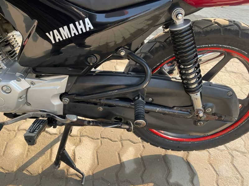 Yamaha YBR 125G ( Model 2015 )  Total Genuine 5