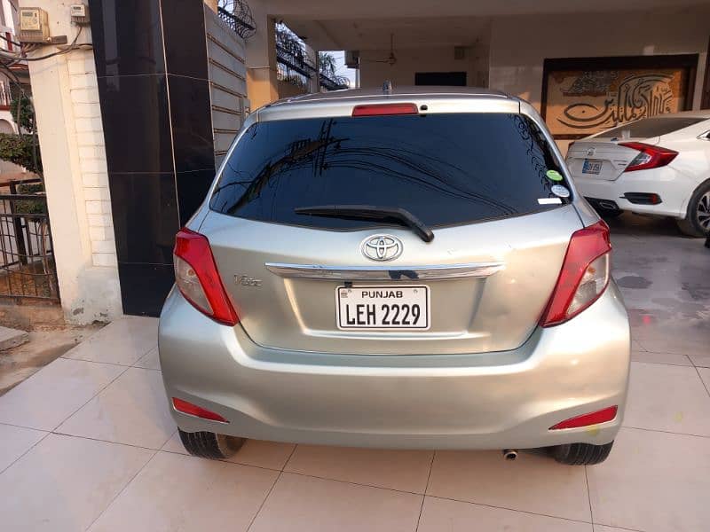 Toyota Vitz 2013 5