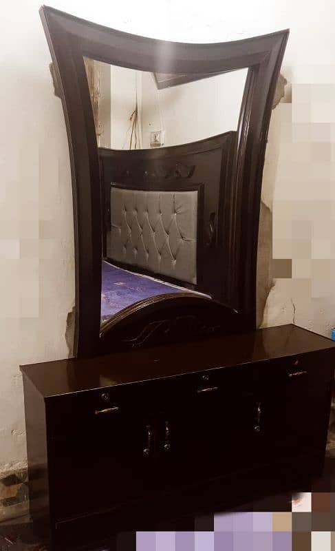 1 bed, 2 side tables, 1 dressing table for sale 1