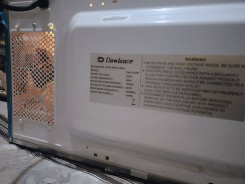 MICROWAVE OVEN DAWLANCE only used for 4 months 1