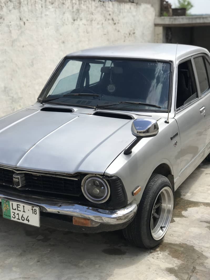 Toyota Corolla 1974 4