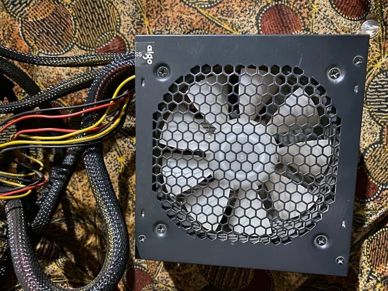 700w Power supply 3