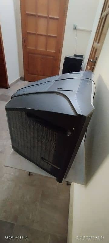 TV for Sale UAE import full size 1