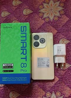 Infinix smart 8 pro. 8/128