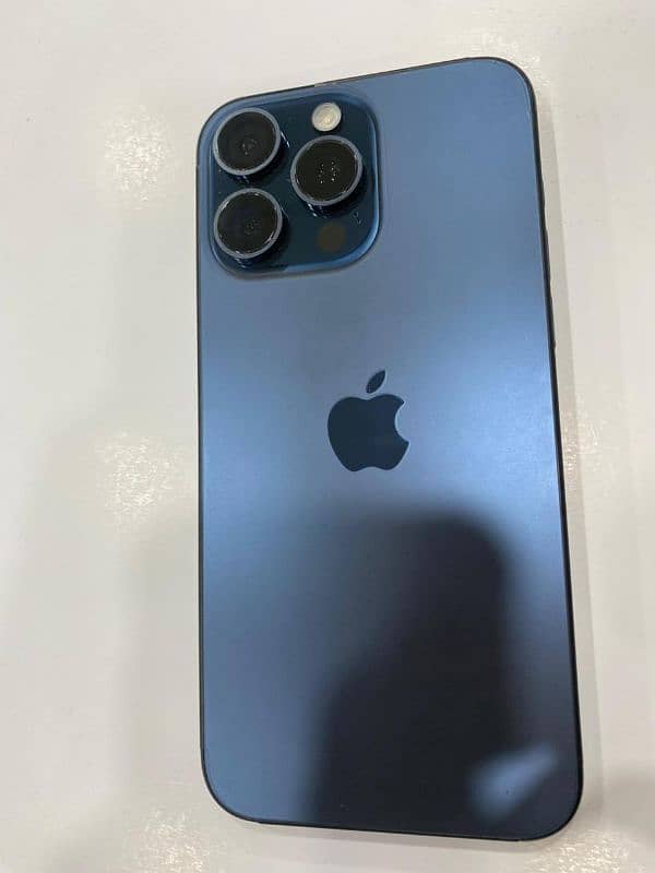 Iphone 15 Pro Max 256 GB (With Box) 3