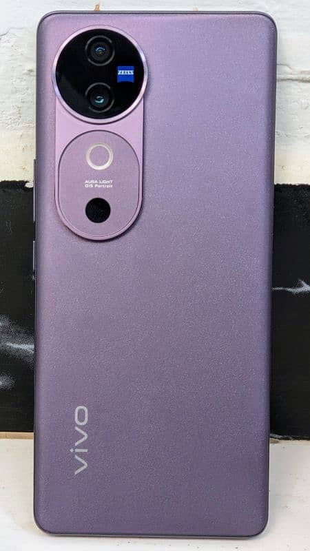 Vivo v40 pro new purple 0