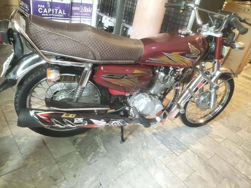 honda 125  new condition 2021 model 1