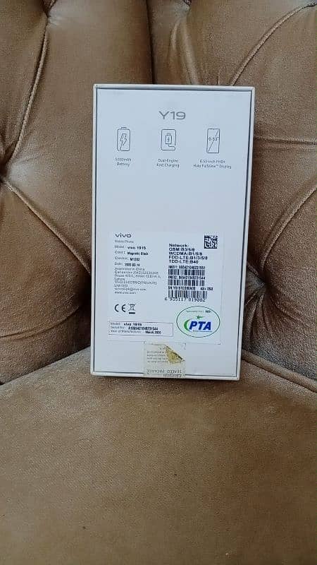 Vivo Y19 dual sim PTA Approved, 4GB 128 ROM, 9/10 condition. 10