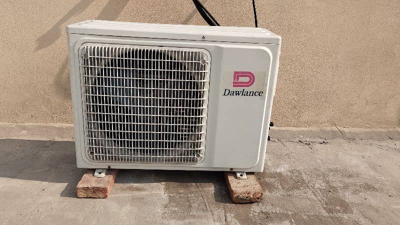 Air Conditioner split 1 Ton Dawlance 4