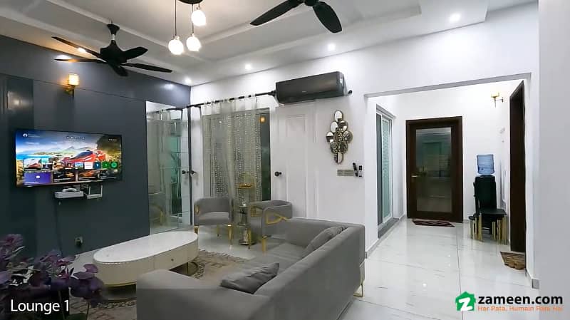 2.5 kanal house for sale in Valencia Town Lahore 5