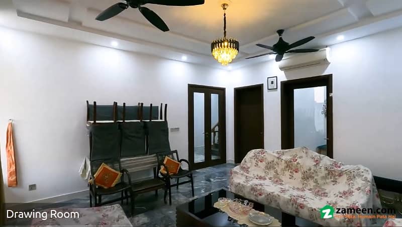 2.5 kanal house for sale in Valencia Town Lahore 11